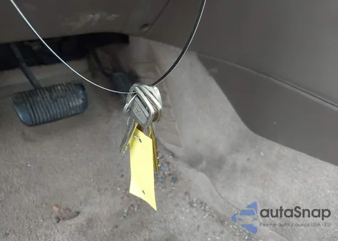 2001 Toyota Camry Le from USA, damaged, VIN 4T1BG22K81U796422